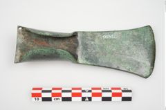 Foto von Bronzeschaftlappenbeil (NHMW-PRAE-025456)